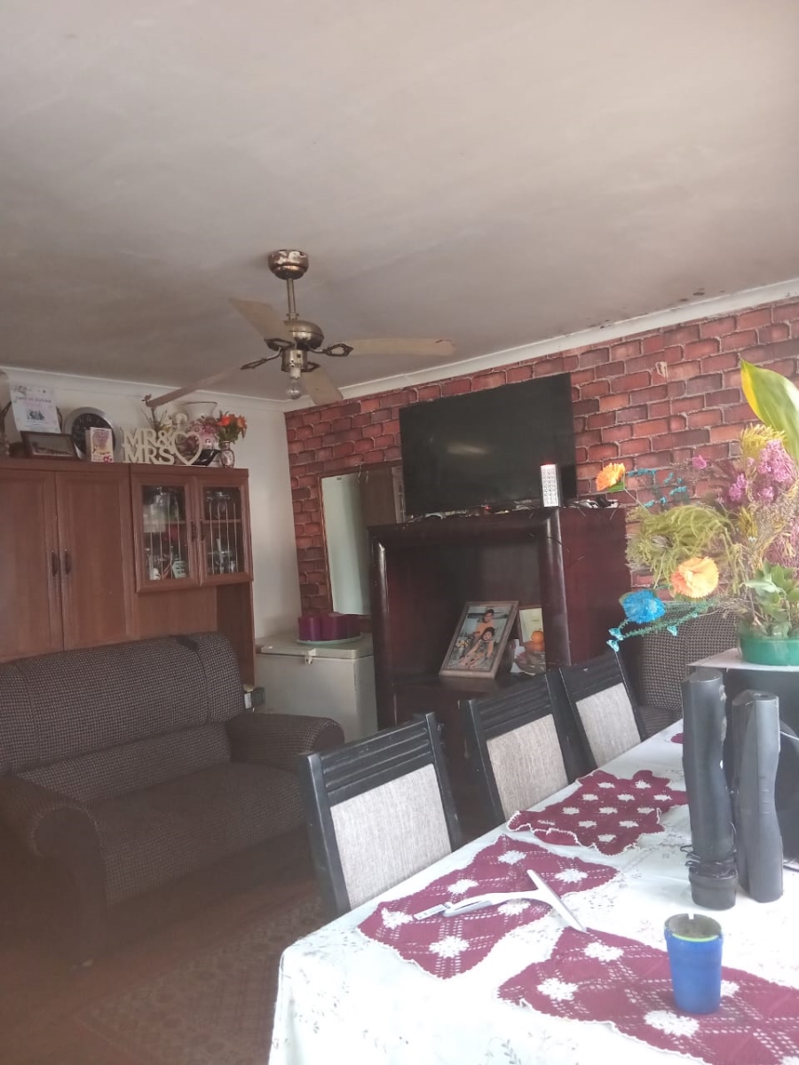 3 Bedroom Property for Sale in Strandfontein Village Western Cape